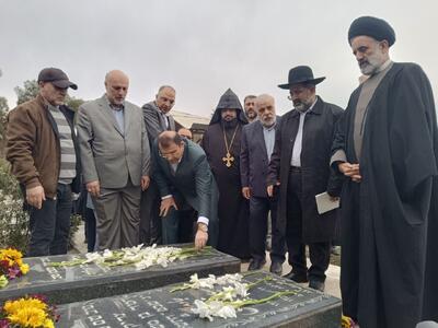 مزار شهدای ادیان الهی عطر افشانی و گلباران شد/ شهادت ۱۸۳ نفر از ادیان الهی در دفاع مقدس