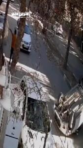 لحظه واژگونی خودروی کوییک از دید دوربین مداربسته