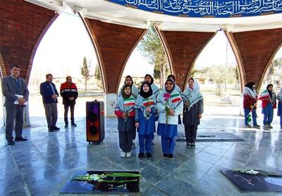 100 میلیارد ‌تسهیلات به ایثارگران ایلامی پرداخت شد - تسنیم