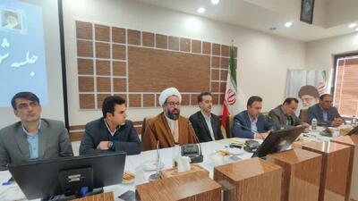 پیگیری الویت‌های شهرستان خاتم /واحد‌های گلخانه‌ای با مشکل تامین گاز روبه رو هستند