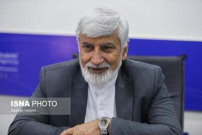 ترقی: راه‌حل مسائل داخلی را نباید در خارج از کشور جستجو کرد