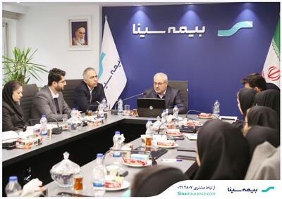 برگزاری نشست مدیرعامل با رؤسای ادارات ستادی بیمه سینا