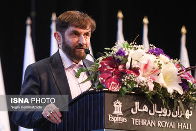 مدیران عالی رتبه برای تغییر شرایط کشور، باید ذهنیتشان را تغییر دهند
