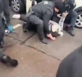 لحظه بازداشت مظنون حمله با خودرو در مونیخ