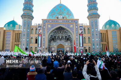 روایتی از اجتماع عظیم منتظران ظهور گردگنبد فیروزه ای مسجد جمکران