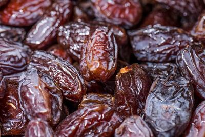 عرضه میوه شب عید و خرمای ماه رمضان ۲۰ درصد کمتر از نرخ بازار