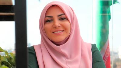 نگاه روز | عکس جدید و متفاوت  المیرا شریفی مقدم  در باشگاه اسب سواری | گلی شی