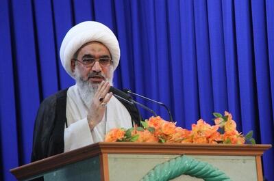 امام جمعه بوشهر: زمینه تحقق مصوبات ارزشمند سفر رئیس جمهوری فراهم شود
