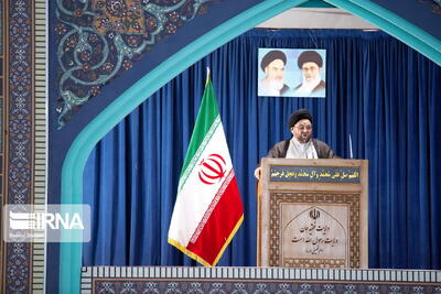 خطیب جمعه اصفهان: دشمنان خواهان تسلیم شدن ما هستند
