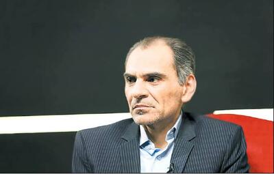 برخی بانک‌ها باید منحل شوند