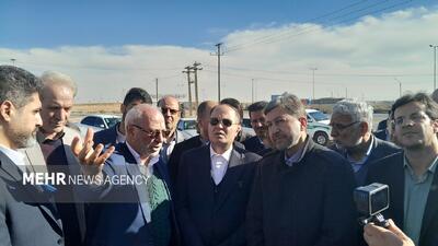 دیدار چهره به چهره وزیر کشاورزی با کشاورزان برخوار