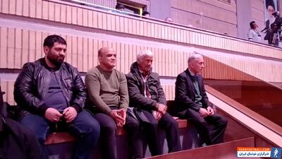 حضور محسن کاوه در فینال جام باشگاه های کشتی جهان - پارس فوتبال