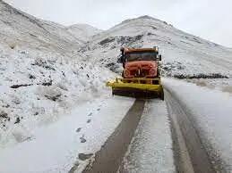جزییاتی از عملیات برف روبی در بیش از ۵۷ هزار کیلومتر از راههای اصلی