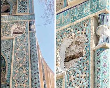 تخریب کاشی‌کاری سردر خانقاه     مسجد جامع نطنز
