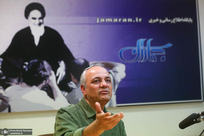 واکنش زیدآبادی به استیضاح همتی: اتلاف وقت و سرگرمی بود! اگر فرد مورد علاقۀ مجلس وزیر اقتصاد شود، سرعت افزایش قیمت دلار و نرخ تورم و گرانی شدیدتر از این خواهد شد