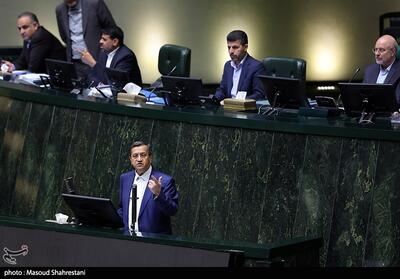 ده میلیون ایرانی در دام فقر: همتی از نبرد اقتصادی می‌گوید