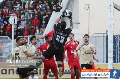 برد ملوان موقعیت نساجی را بحرانی کرد؛ خیز شمس آذر برای خروج از قعر - پارس فوتبال