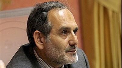 پزشکیان پیشنهاد افشاگری داده بود! خاقانی: به بهانه تحریم و جنگ اقتصادی، حقایق از مردم پنهان می شود / سناریوی پیچیده ای برای ایران طراحی کردند / قدرت مافیای سوخت ایران،  شبیه مکزیک است