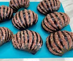 طرز تهیه کباب بادمجان با گوشت چرخ کرده لذیذ و عالی در فر و تابه