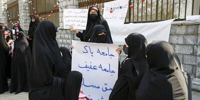 حرکت جنجالی تحصن‌کنندگان مقابل مجلس: از یک نماینده شکایت شد +ویدیو