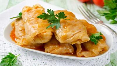 طرز تهیه دلمه کلم برگ؛ یک پیشنهاد خوشمزه برای افطار و سحر - فراشپز