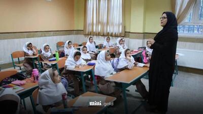پرداخت حقوق اسفند ۱۴۰۳ فرهنگیان چه روزی است؟ / حقوق معلمان حق‌التدریس چقدر افزایش یافت؟