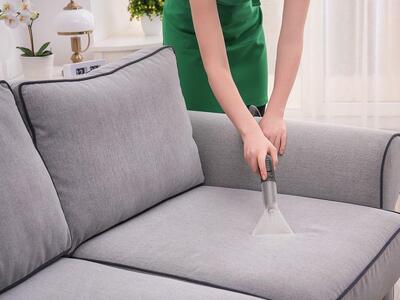چگونه لکه‌های سخت مبل را تمیز کنیم؟