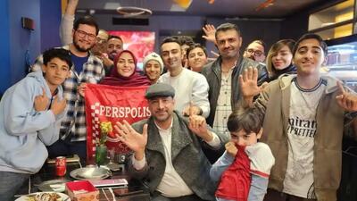 سکانس روز | عکس خانم مجری پرسپولیسی «المیرا شریفی مقدم» در زمان پخش بازی فوتبال | گلی شی