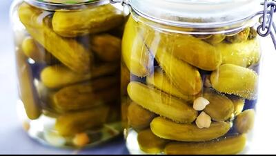 طرز تهیه خیارشور یک روزه بسیار ترد و خوشمزه با طعم خیارشورهای سوپرمارکت!