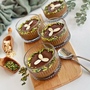 طرز تهیه فرنی شیره انگور، افطاری گرم و مقوی | اقتصاد24