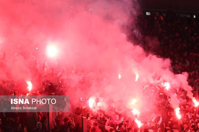 آغاز دیدار پرسپولیس و ملوان در ورزشگاه آزادی