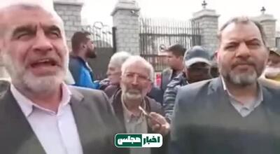جمله جنجال‌ساز نیکزاد پس از حمایت و حضور در تجمعات غیرقانونی متحصنین قانون حجاب مقابل مجلس: سربسته بگویم، گفته‌اند اجرا شود!