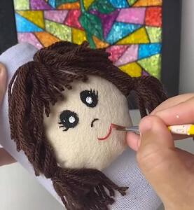 ساخت جامدادی رومیزی عروسکی کیوت تنها با یک جوراب و شیشه مربا+فیلم