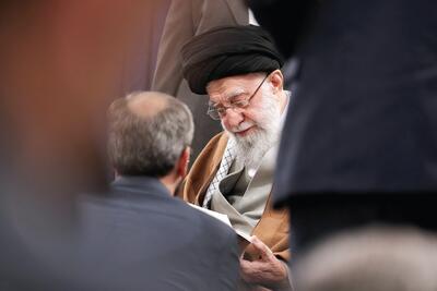 دوره ما می‌تواند سعدی و حافظ و نظامی‌آفرین باشد