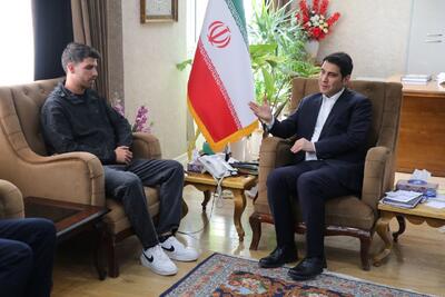 قهرمان کردستانی درآستانه مسابقات جهانی؛حمایت استاندار، انگیزه‌بخش است