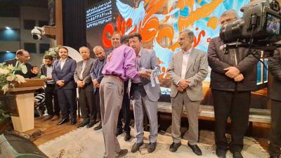 جشن گلریزان بوشهر با آزادی ۳۴ زندانی جرایم غیر عمد مالی برگزار شد 
