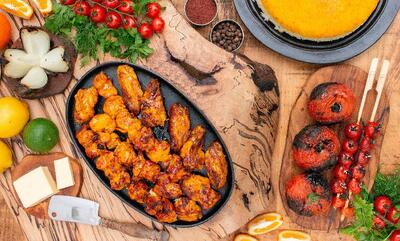 جوجه رو در چی بخوابونیم؟ 8 روش مزه‌دار کردن جوجه