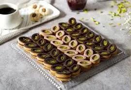 برشتوک لوزی، شیرینی عید بدون دردسر؛ با طعمی نوستالژیک و آسان!