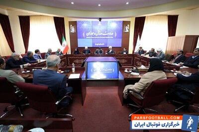 دوگانگی وزارت ورزش با بازنشسته‌ها؛ معاونان ماندند و چند چهره رفتند! - پارس فوتبال