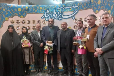 دانشگاه آزاد قزوین در جشنواره ملی ایثار عنوان اول را کسب کرد