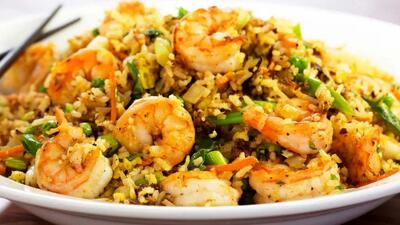 طرز تهیه میگو پلو به سبک  بانوان جنوب ایران