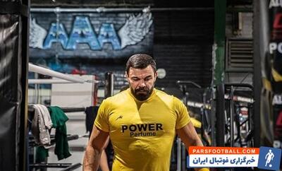 امیر علی اکبری پس از تحویل توله شیر به محیط زیست: امیدوارم دوباره برای نگهداری لئو وسوسه نشوم - پارس فوتبال