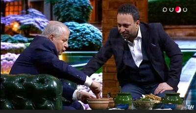 آموزش خوردن دنبه و آبگوشت توسط علی پروین / فیلم