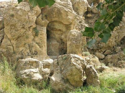 کتیبه «عین‌الروم»؛ قدیمی‌ترین سنگ نوشته اورارتویی در اشنویه (+عکس)
