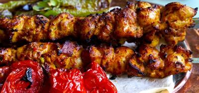 آموزش کباب مرغ ترکی (تاووک شیش): طعمی اصیل و بینظیر