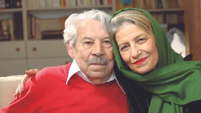 عکس یادگاری زنده یاد داوود رشیدی در کنار سفره هفت سین