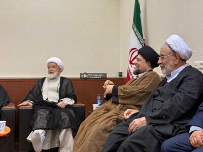 دیدار مهدی کروبی با یادگار امام(ره)