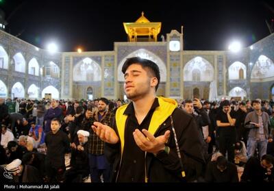 مراسم احیاء شب نوزدهم ماه مبارک رمضان در حرم مطهر حضرت معصومه (س)- عکس استانها تسنیم | Tasnim