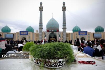 تحویل سال ۱۴۰۴ در مسجد مقدس جمکران