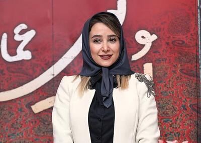 نازنین بیاتی با کت رنگ جیغ/ عکس